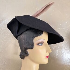 IMPRESSIVE 1940s' BLACK FELT FOLDED WIDE BRIM HAT + FEATHER + DOTTED VEIL